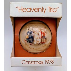Vintage Schmid 1978 'Heavenly Trio' by Sister Berta Hummel Christmas Ornament